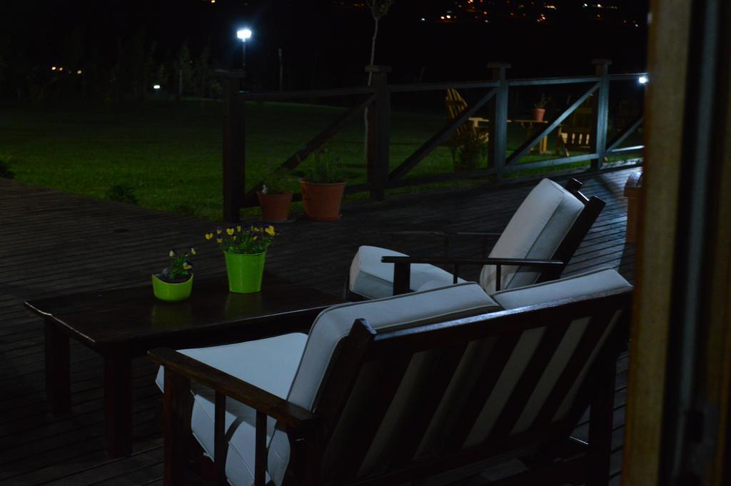 Cabanas Teuepen El Calafate Exterior photo